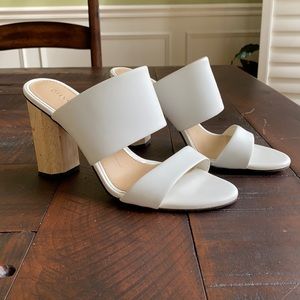Gianni Bini white wood grain heels